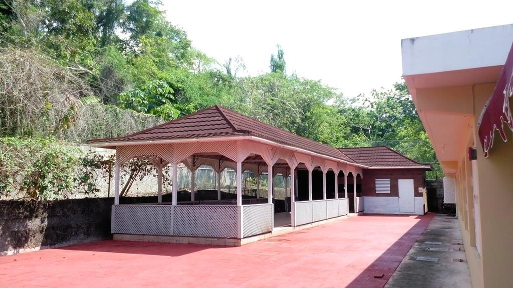 Silver Creek Resort Runaway Bay Exterior foto