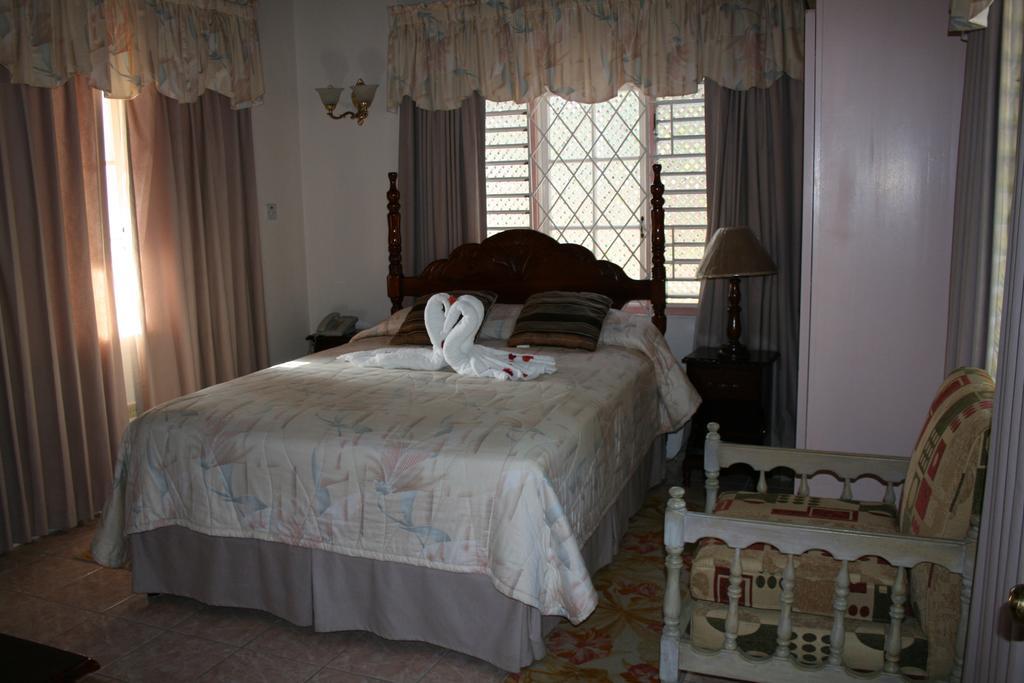 Silver Creek Resort Runaway Bay Exterior foto